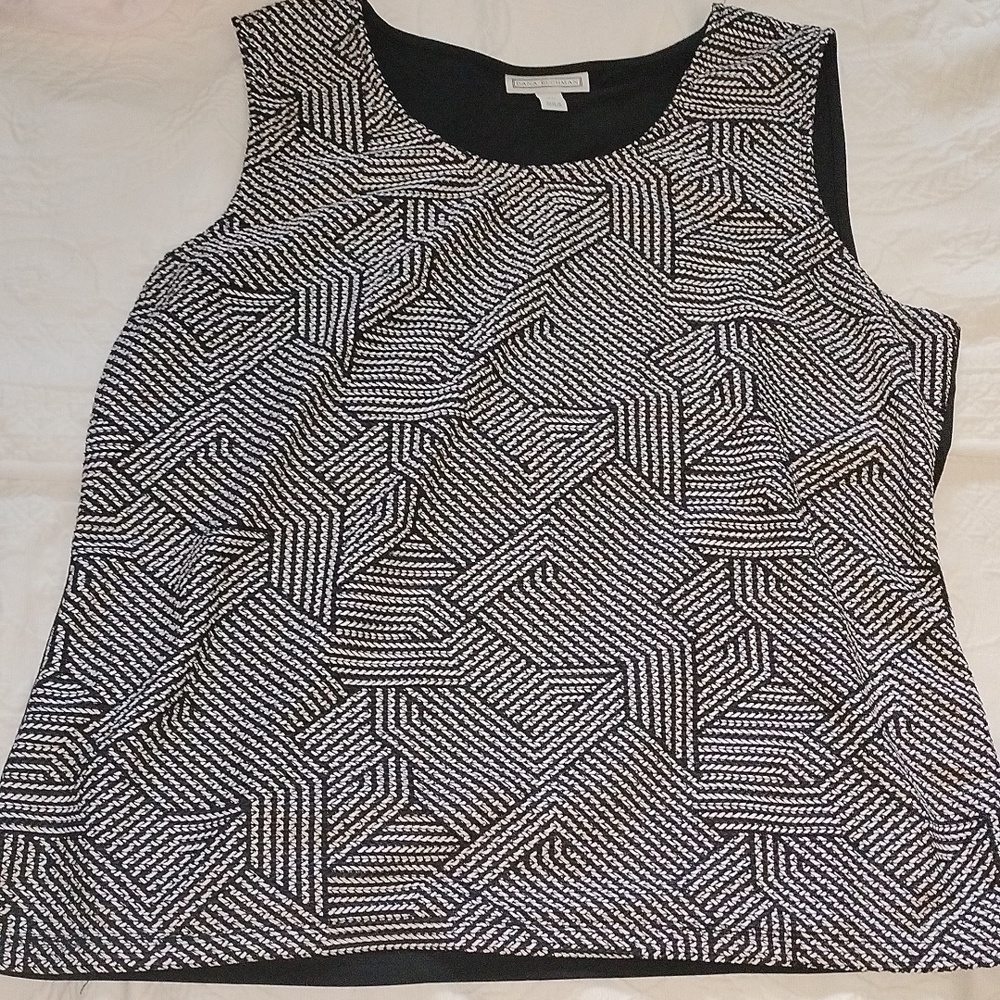 Dana Buchman tank top
